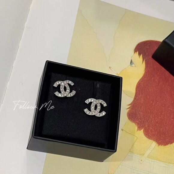 CHANEL Crystal-Embellished Silver Earrings - Picture 6 of 6